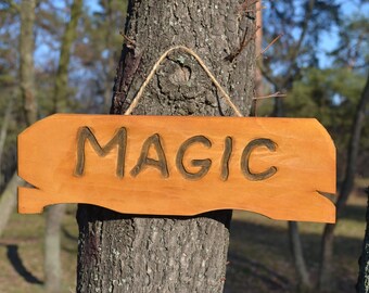 Signe en bois MAGIC / magie magique de magicien de décor à la maison /croyez dans le signe magique, le décor magique de signe de cadeau / cadeau de sorcellerie / bois de sorcière d’Halloween.