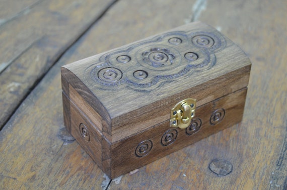 Jewellery box Wood carving schatulle Wedding gifts Jewelry box Wooden box gift her box rings Wood boxes,Jewelry boxes