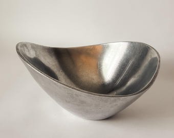 Vintage Nambe Classic #569 Metal Alloy Butterfly Bowl by Richard K Thomas, 1967