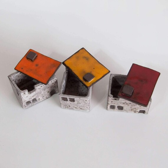 ceramic spice jars house shaped ceramic box Handmade ceramic cruet