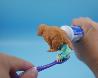 Hilarious Golden Retriever Puppy Poop Toothpaste Dispenser - Toothpaste Topper - Perfect Christmas Gag Gift for Dog Lovers and Pranksters