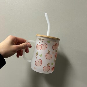 Kirsch Glasbecher | 15oz Kaffeetasse mit Bambus Deckel & Strohhalm