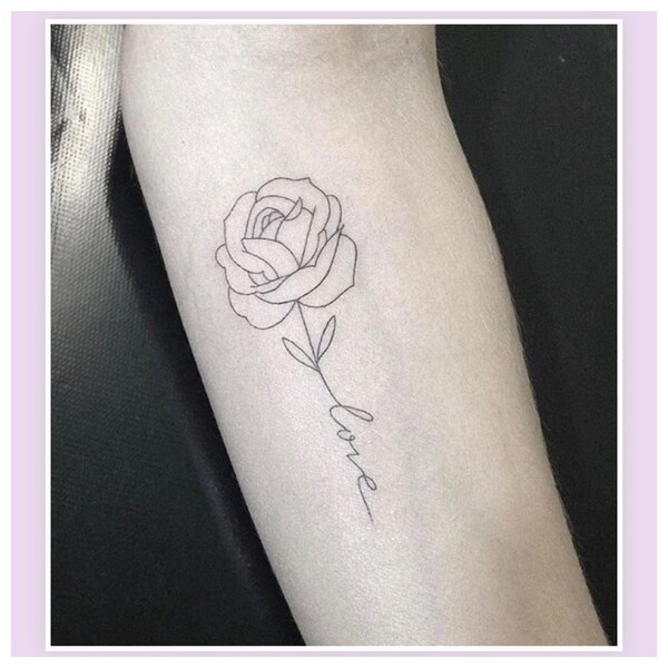 Tatouage temporaire rose simple