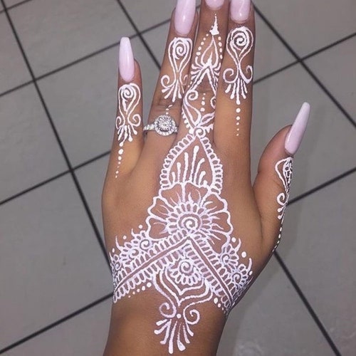 Harde ring Erfgenaam in tegenstelling tot Buy Hand Henna Temporary Tattoo Online in India - Etsy