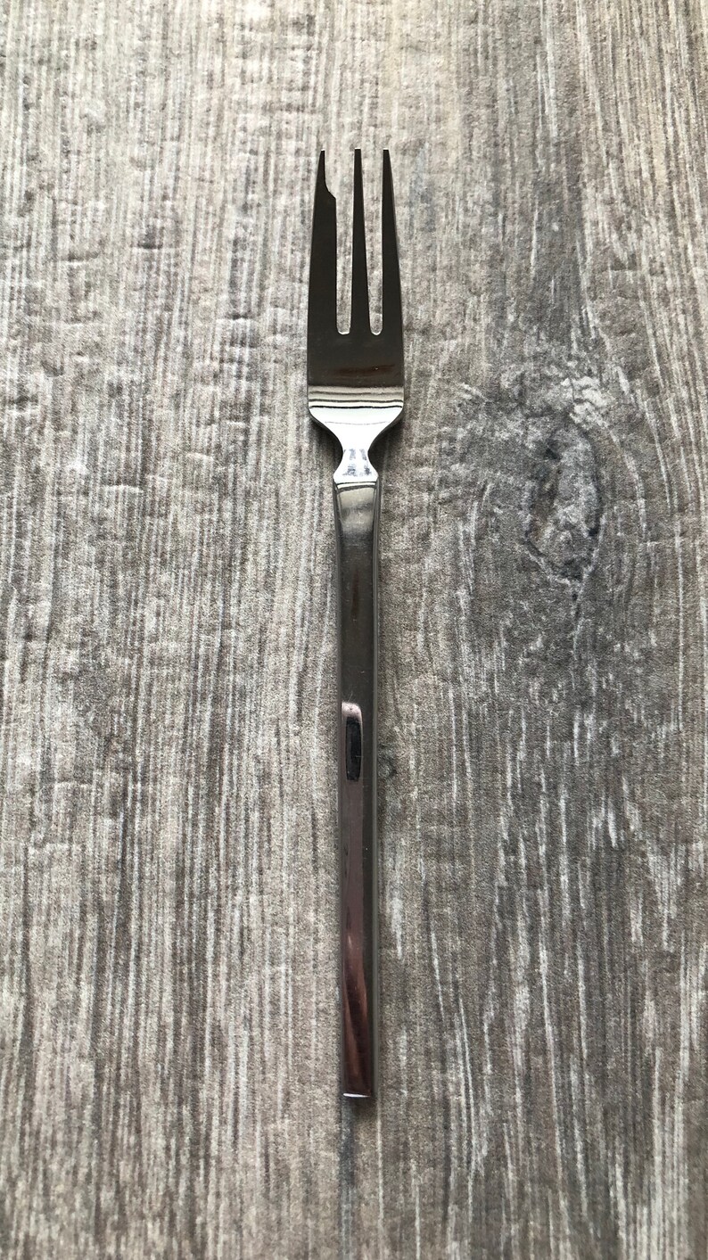 Oyster Fork Japan. Scandinavian Pattern Modernism Mid Century LUCKY WOOD 18-10 Stainless