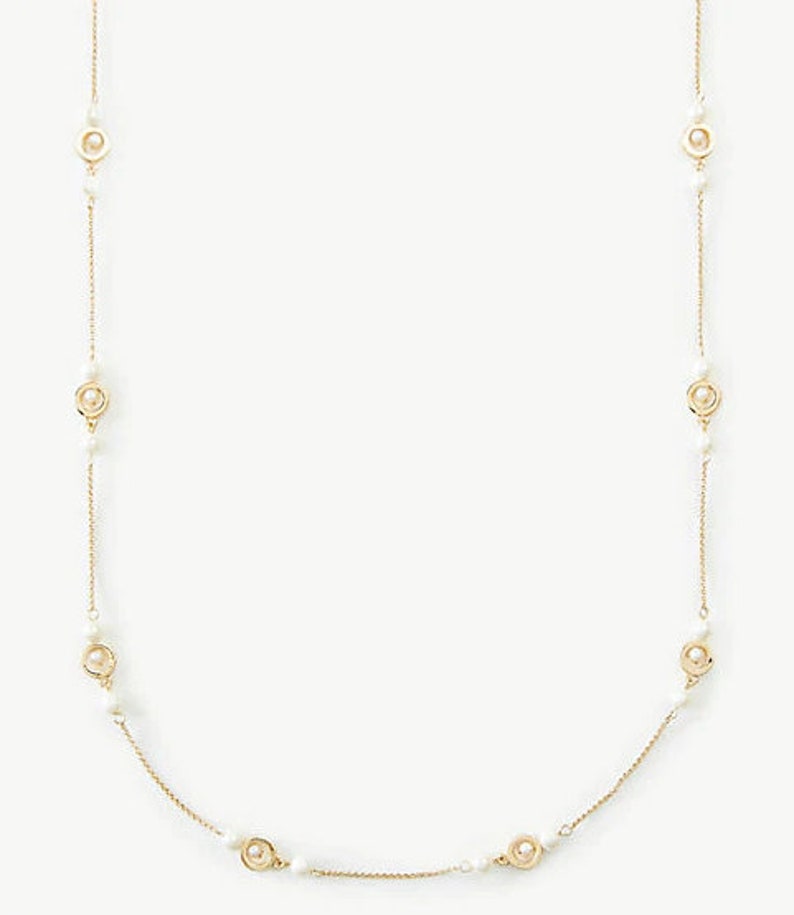 Halo Pearlized Station Necklace