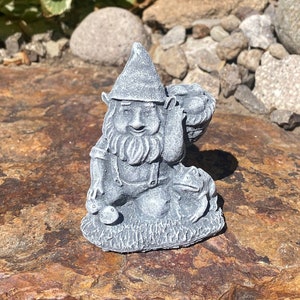 Handgefertigte Gartenzwerg Statue aus Beton
