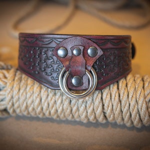 Celtic/Tribal Webbed Inlaid Circles • Hand-made Leather Bondage Collar • Artisan-Crafted in California