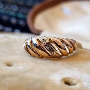 Vintage gold rings for sale 2025