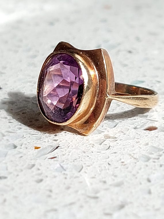 Vintage Amethyst Statement Ring | Solid 9 ct Yell… - image 3