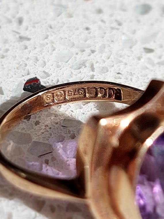 Vintage Amethyst Statement Ring | Solid 9 ct Yell… - image 10