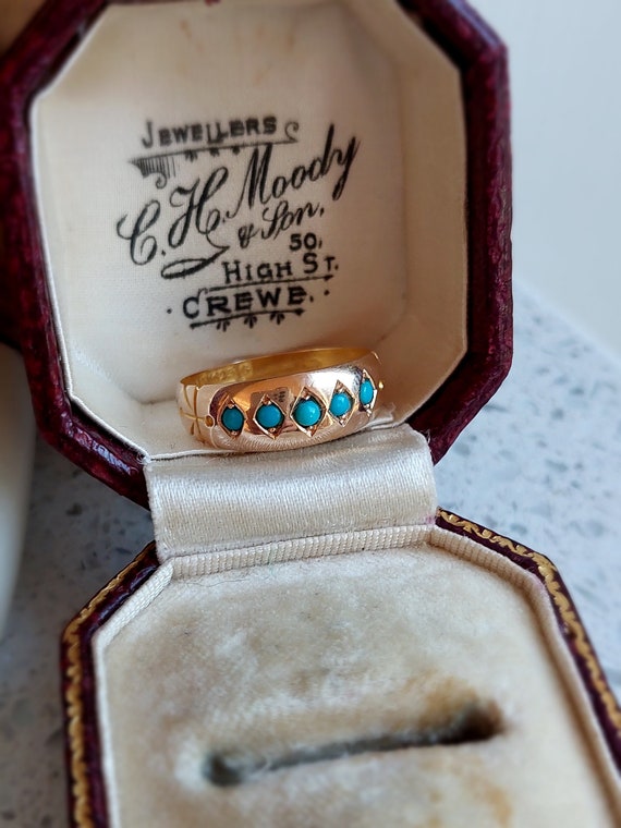 Antique Turquoise Gypsy Ring | Solid 15 ct Yellow 