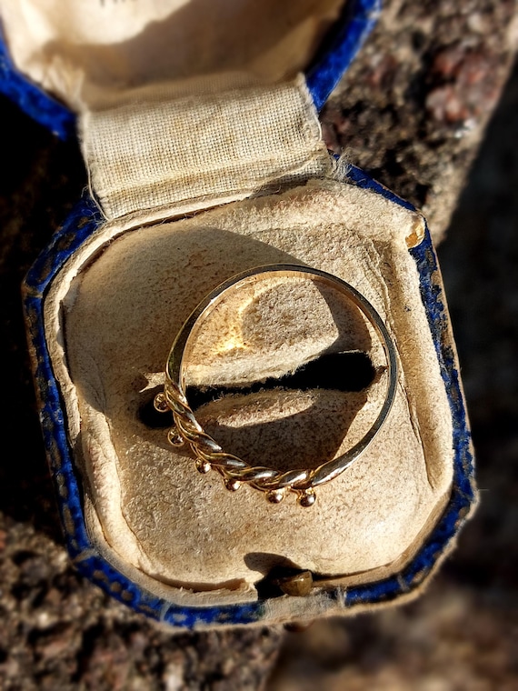 Chunky Vintage Keeper Ring | Solid 9ct Yellow Gol… - image 9