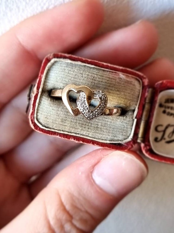 Vintage double heart ring deals