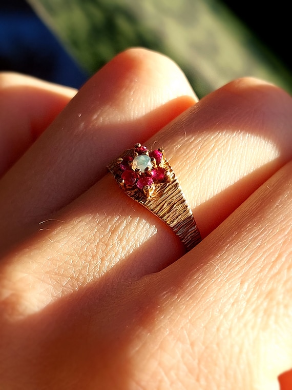 Vintage Pink Ruby and Opal Daisy Cluster Ring | S… - image 7