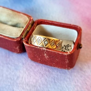 Vintage Wide Spinel Eternity Ring Set in 9 ct Yellow Gold | Size L / 6 / 51 | Wedding Ring | Layaway Available