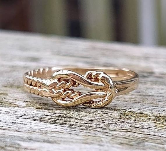 Vintage 9ct Gold Lovers Knot Ring With Rope Detail - Etsy UK | Knot ring,  Rings, Jewelry knots