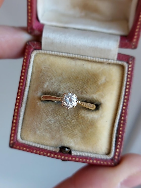 Vintage Solitaire Ring | Solid 9 ct Yellow Gold |… - image 1