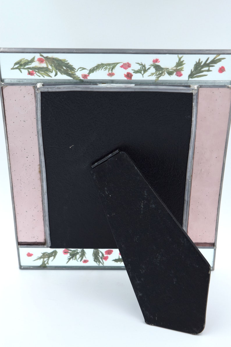 CARR Vintage Stained Glass Photo Frame Easel Back Pressed Dried Flowers and Leaves 8x10 5x7