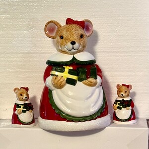10.5” Cookie Jar with Matching Salt and Pepper Christmas Mouse