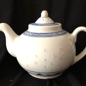 5&quot; Teapot Small Oriental White and Blue