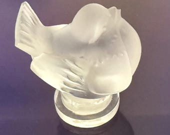 Vintage Lalique Frosted Crystal Sparrow Bird Figurine (note