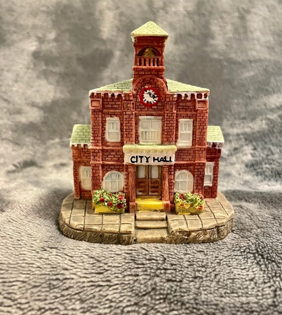 Liberty Falls Collection City Hall AH84, 3