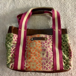 Purse by Tommy Hilfiger Colorful, Nice Mid-sized
