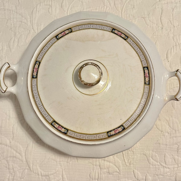 4"H Tureen, Covered Serving Dish from Edwin M Knowles