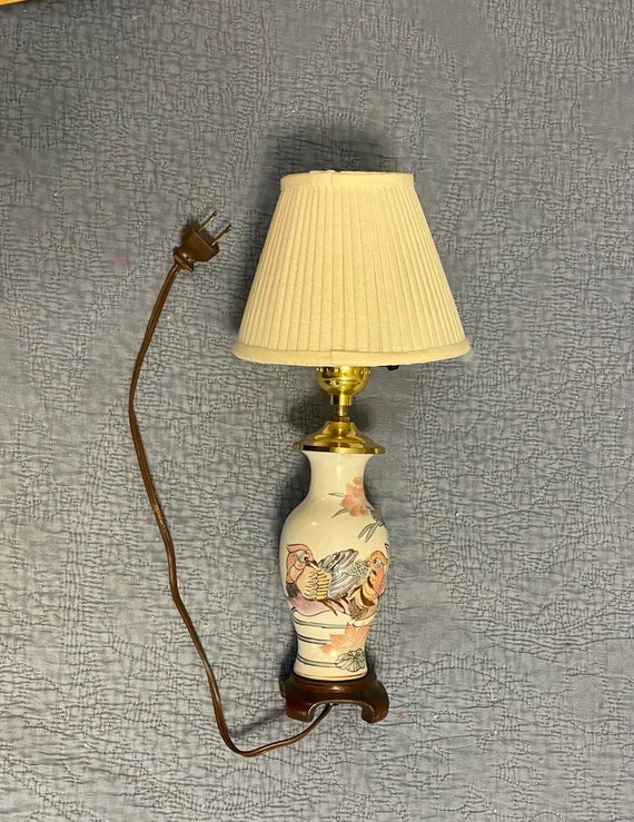 Oriental online accent lamp
