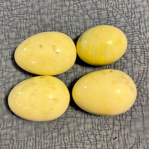 Marble eggs, choice