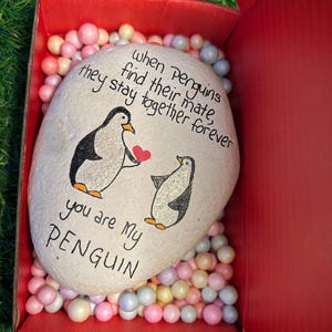 valentijnspinguïn kiezelsteen cadeau minnaar partner, jubileumcadeau voor vriendin vriend, vrouw kiezelsteen aandenken knuffel
