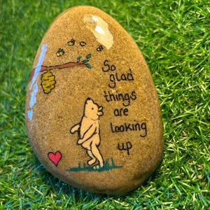Cadeau souvenir de sympathie, Winnie l'ourson, Restez fort, Je pense à vous, Cadeau pour les moments difficiles, Cadeau de départ Câlin de poche positif