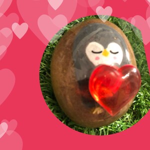 Penguin guijarro regalo de San Valentín pequeño regalo para pareja esposa marido novia novio. Propuesta idea de regalo token de amor