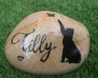 Hand-Painted Cat Memorial Stone: Personalized Pet Grave Marker
