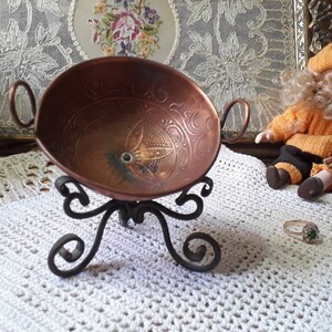 Decoration for Halloween Vintage Spanish cauldron Old copper pot Vintage Halloween Miniature old copper cauldron Farmhouse