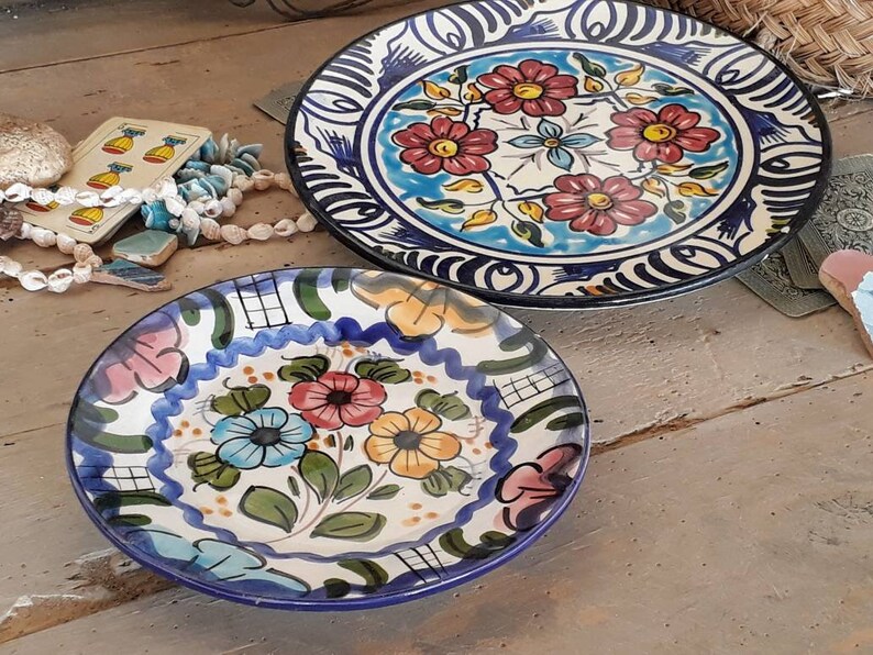 Old Spanish ceramic dish Manises. Vintage handpainted dish. Etsy