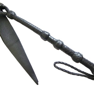 Leather Dragon Tail Whip: Handcrafted Black Quirt with Turk Knots.