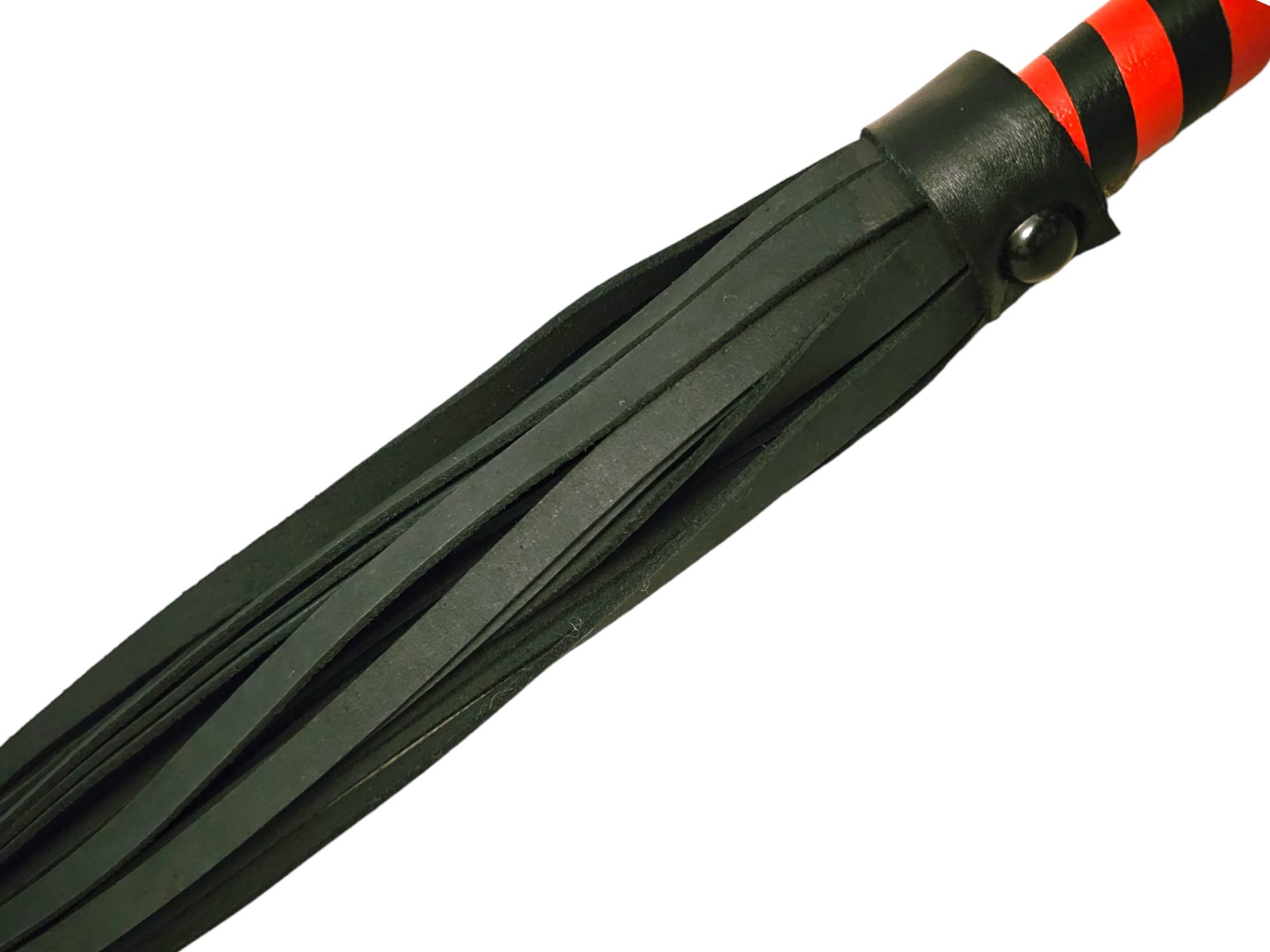 Frusta flogger in morbido PVC nero lunga 70 cm KINK
