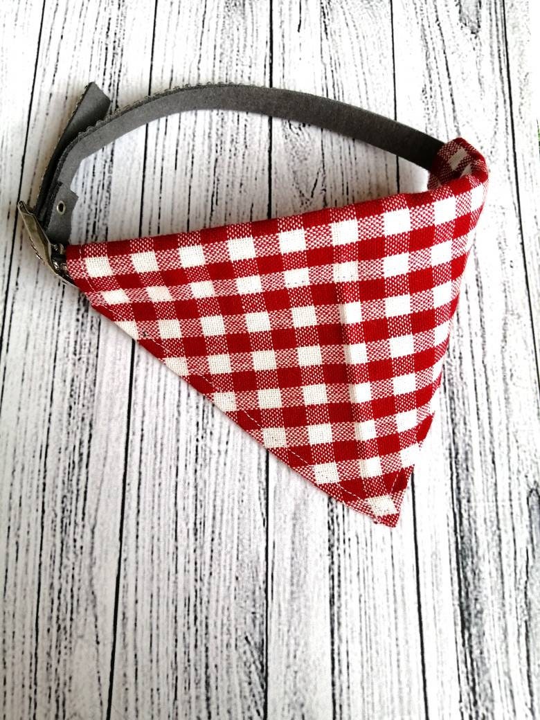 Chien Chat Bandana Pet Bandana Pour Chien. Chat. Bandana à Contrôle Rouge et Blanc. Produits de Toil