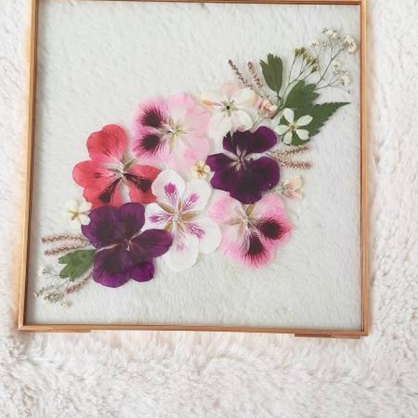 Herbarium/gedroogde bloemenlijst/geperste bloemen ingelijst/bloemmotief/woonkamerdecoratie/cadeau/bloemkunstwerk/muurframe