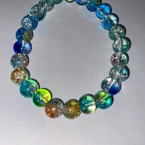 Crackled Glass Beads Stretch Bracelet.