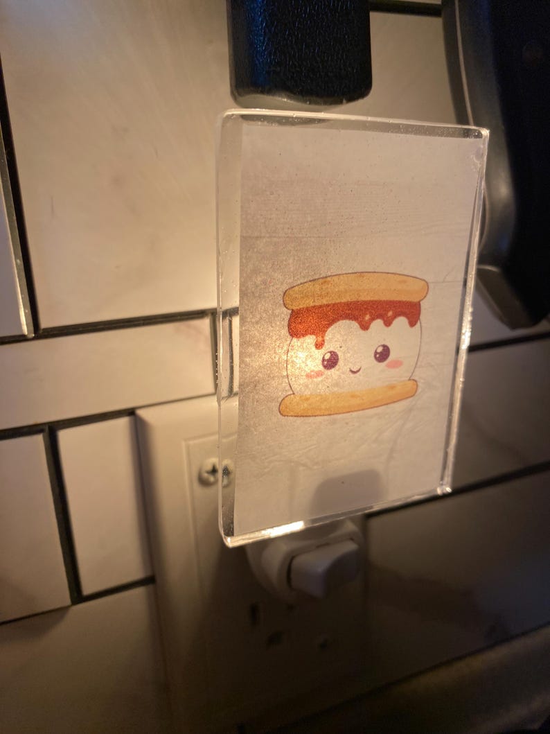 VictoriamadeCrafts S’mores Night Light - Thumbnail 3