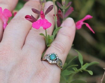 Splendido anello con smeraldo / anello di fidanzamento con smeraldo / anello con smeraldo e diamanti / anello con smeraldo in oro / anello di fidanzamento con smeraldo verde. Fatto a mano!!