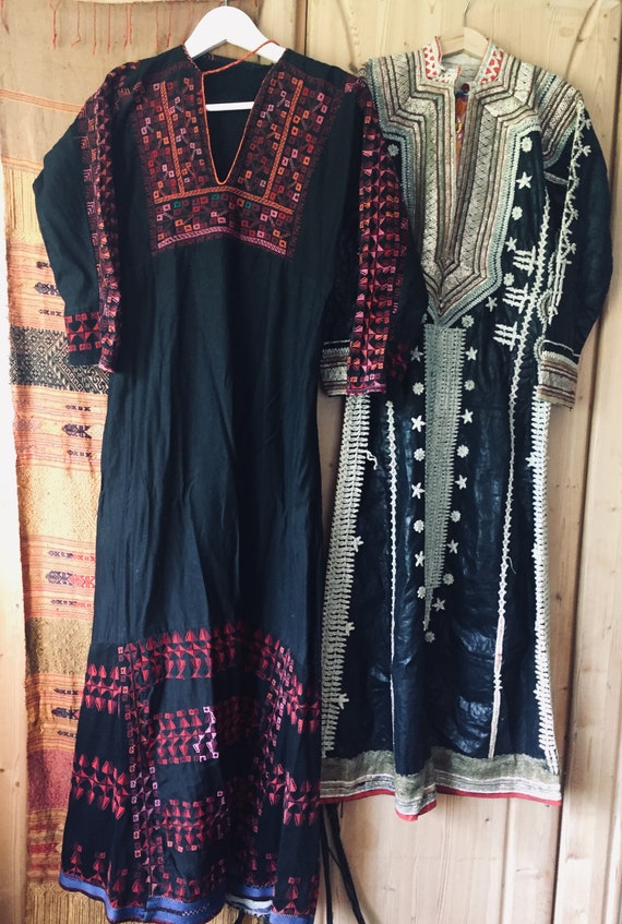 Vintage Beautiful Palestinian dress caftan hand em