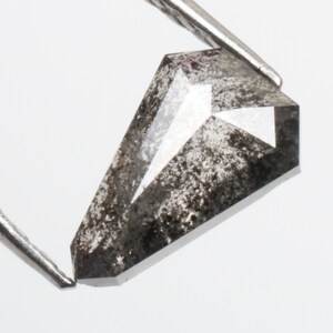 0.64 ct 7.5 x 4.9 mm Natural Loose Diamond Salt and Pepper Black color Shield cut Diamond Geometric Diamond Pentagon Diamond D825