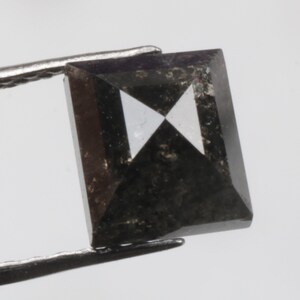 1.02 CT 5.7 X 4.8 MM Natural Loose Diamond Baguette Diamond Black color Baguette cut Diamond R10317