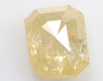 0.84 ct 6.1 x 5.4 mm 天然ルースダイヤモンド ソルトアンドペッパー ファンシーイエローカラー ジオメトリックダイヤモンド エメラルドカットダイヤモンド D736