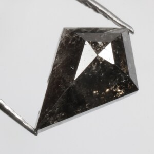 0.83 CT 8.3 X 5.7 MM Diamante suelto natural, Diamante en forma de cometa, Diamante cometa de color negro, Para anillo de diamante de cometa R8231