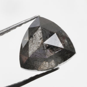 1.46 CT 7.0 X 6.6 MM Diamante naturale sciolto, Diamante taglio trilione, Colore nero Diamante taglio trilione, Per Anello diamantato triangolare R3012